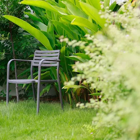 Huahin Place Guest House
